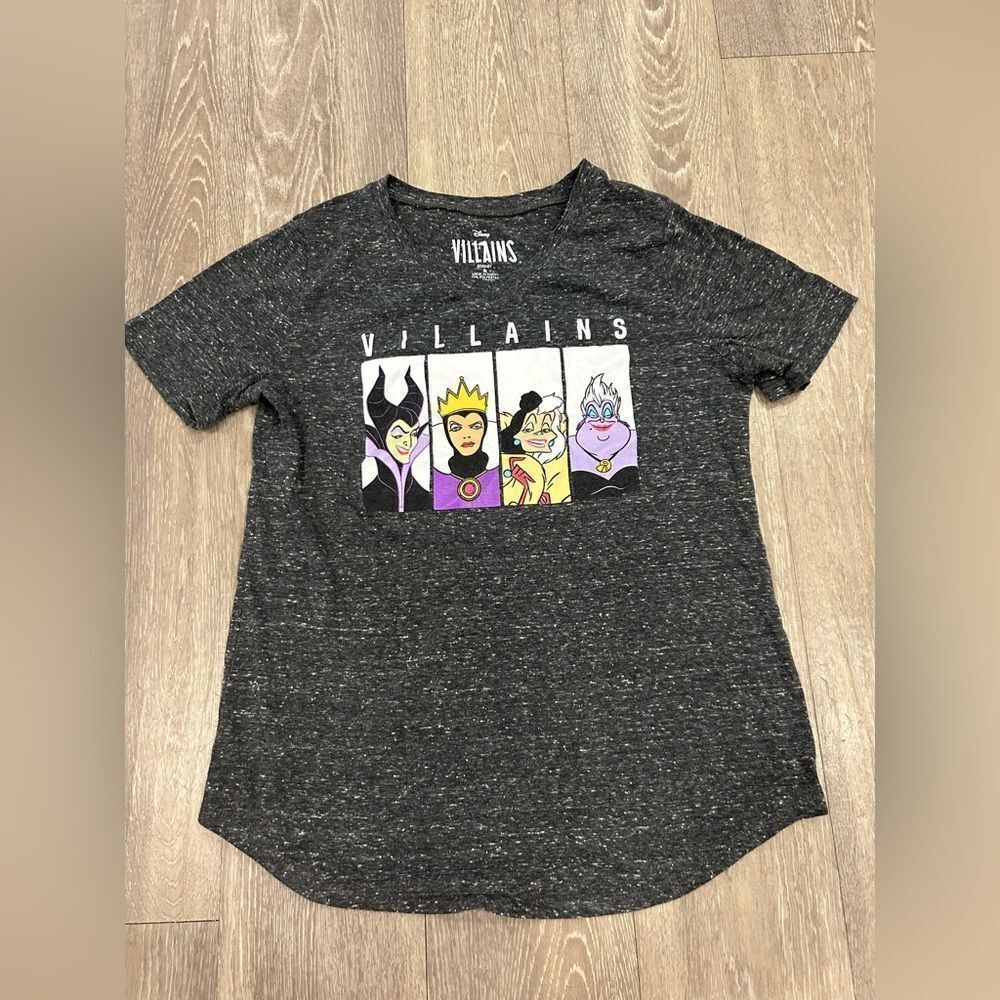 Disney Villains Shirt - Small - Stone Grey - faces of villains